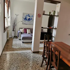 ca-cristallina.hotelinveneto.com/